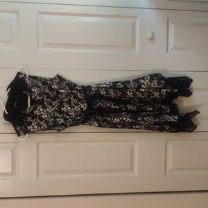 Vera Wang sleeveless dress